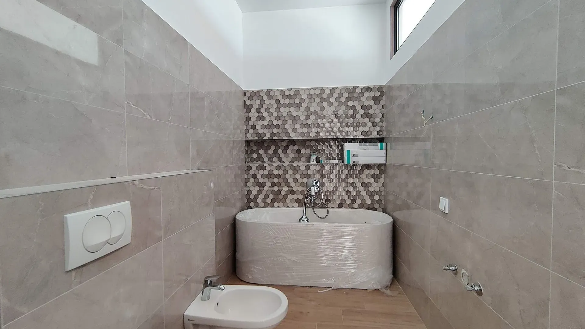 Sale, apartment, 256m², Bečići, Budva
