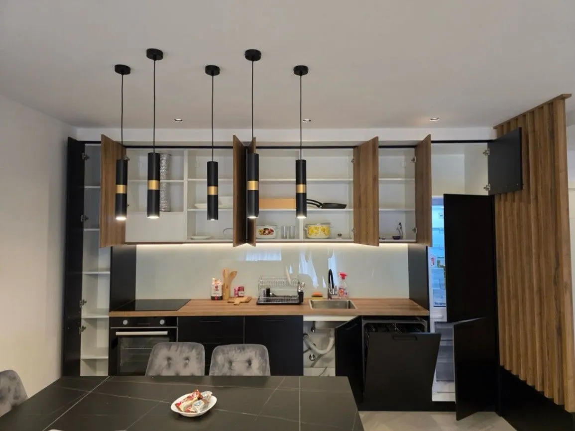 Prodaja, dvosoban stan, 62m², Radovići, Tivat
