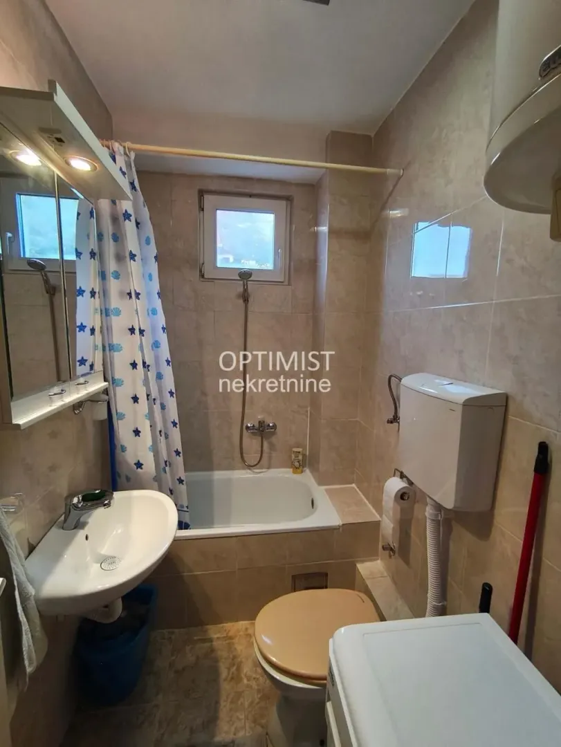 Prodaja, jednosoban stan, 33m², Labudovo Brdo, Beograd