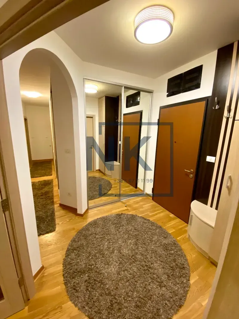 Izdavanje, trosoban stan, 120m², City Kvart, Podgorica