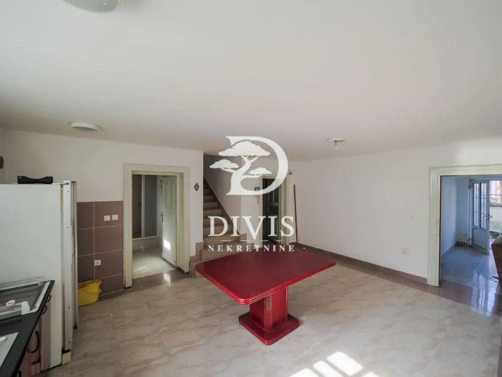 Sale, house, 171m², Voždovac Sve Podlokacije, Beograd