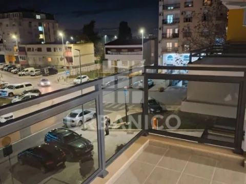 Izdavanje, jednosoban stan, 48m², Pobrežje, Podgorica - image 5