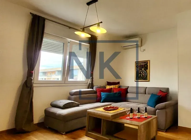 Prodaja, jednosoban stan, 42m², City Kvart, Podgorica