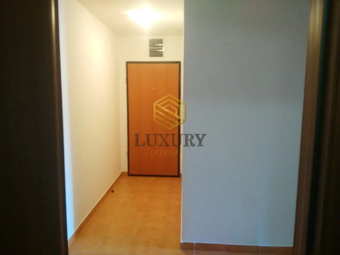 Prodaja, jednosoban stan, 45m², Stari Aerodrom, Podgorica