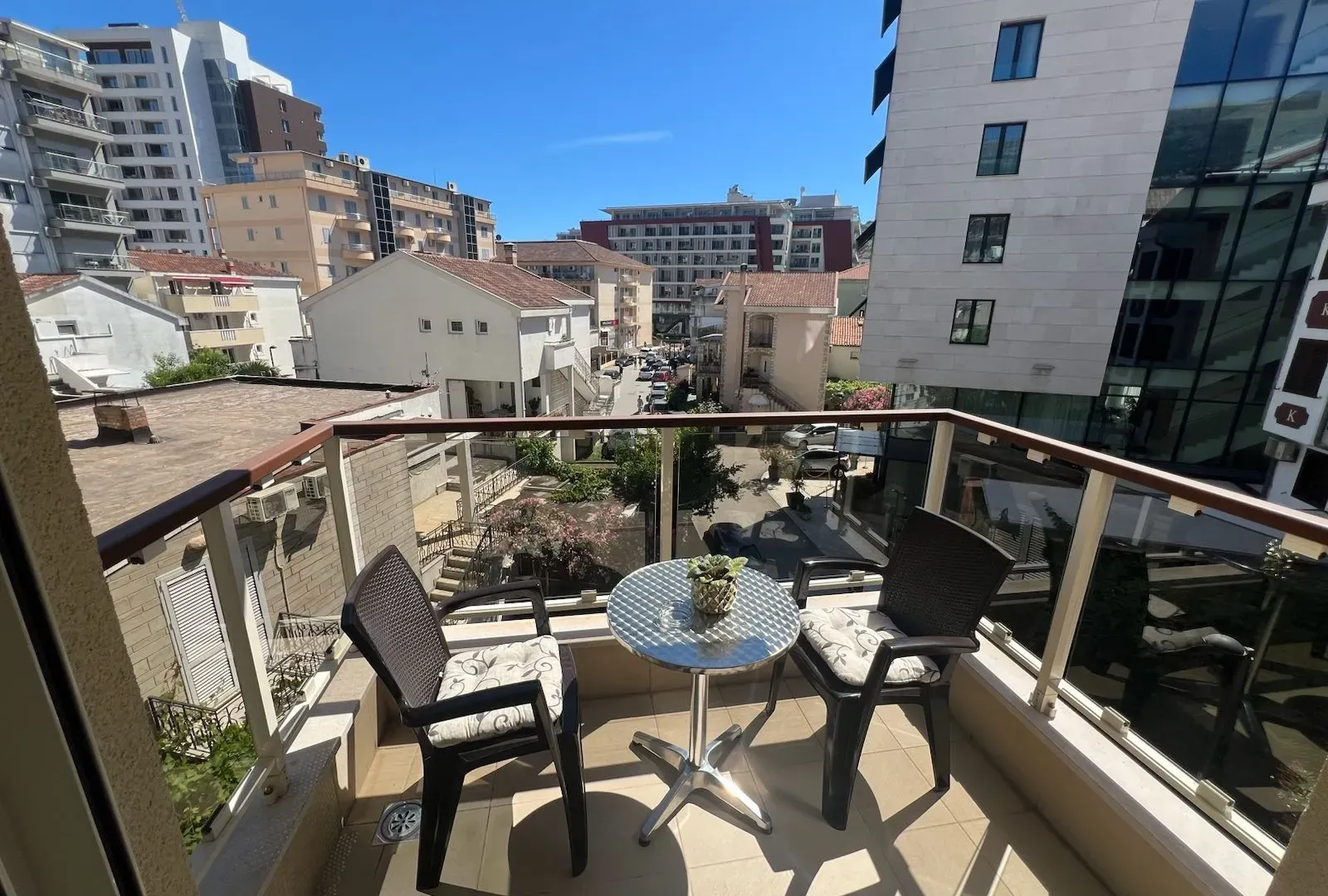 Rent, one bedroom apartment, 52m², Centar, Budva