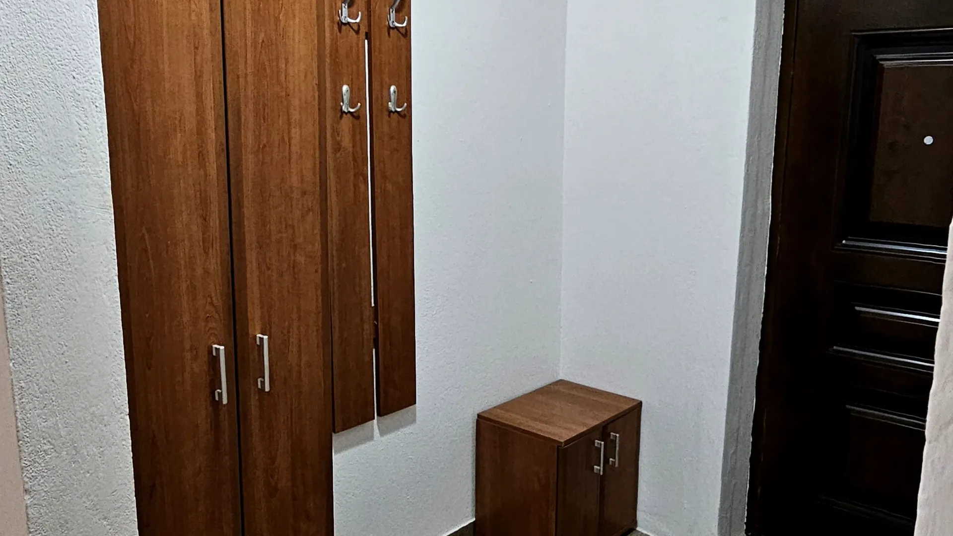 Rent, two bedroom apartment, 75m², Dobrota, Kotor