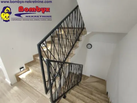 Prodaja, kuća, 181m², Sremska Kamenica, Petrovaradin - image 24