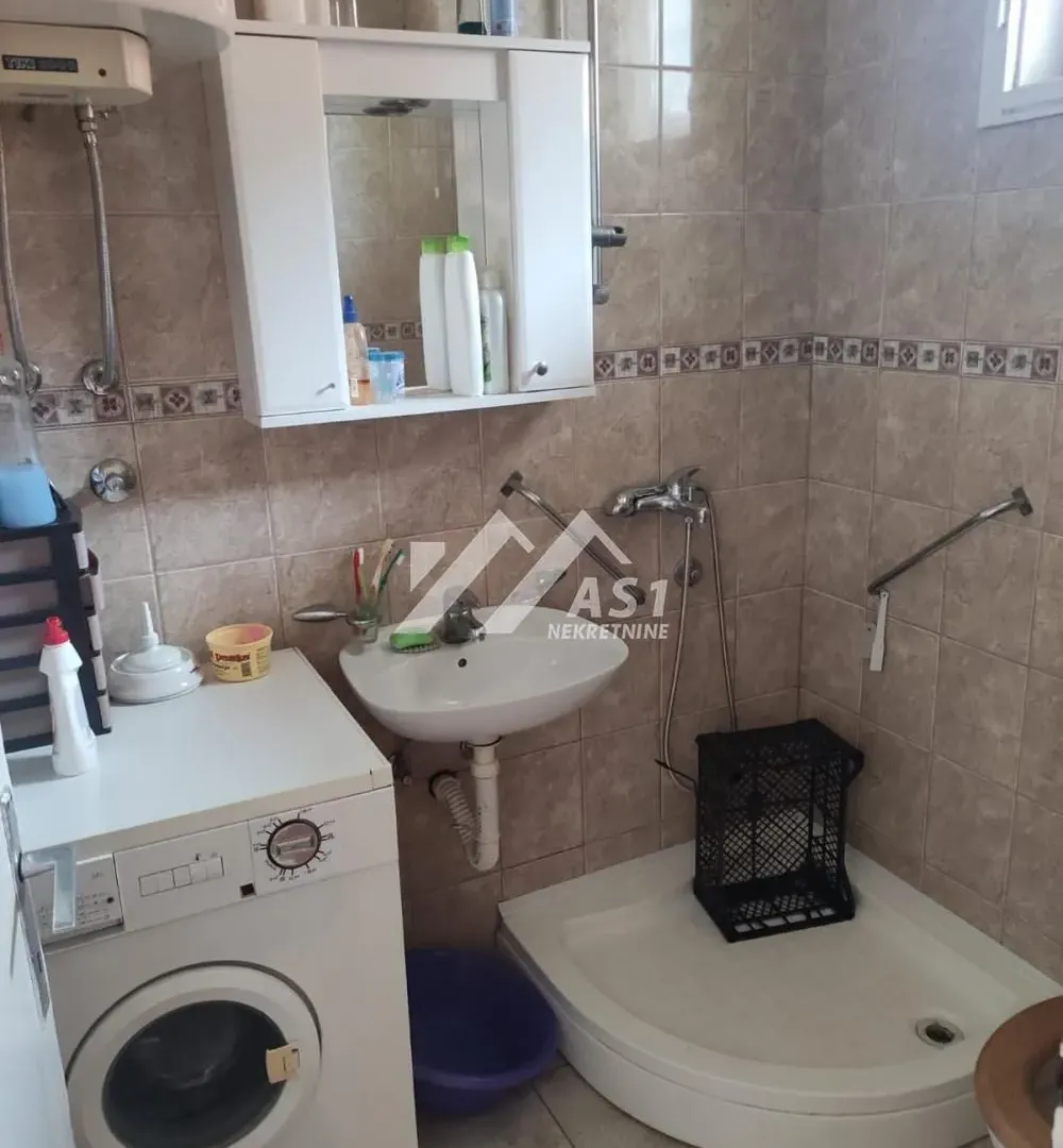 Prodaja, kuća, 220m², Temerin, Novi Sad