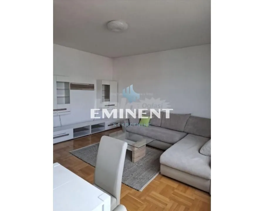 Izdavanje, trosoban stan, 64m², Vukov Spomenik, Zvezdara Sve Podlokacije