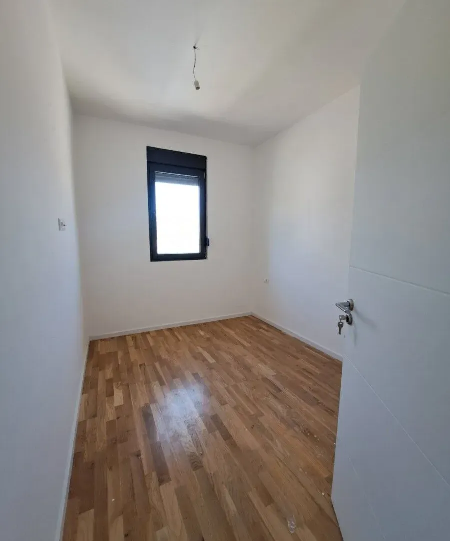 Rent, two bedroom apartment, 64m², Tološi, Podgorica