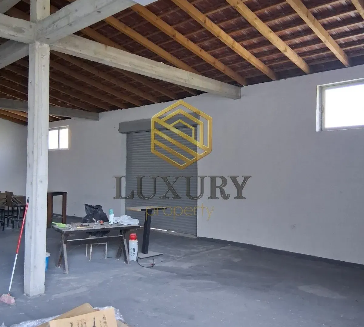 Rent, office space, 290m², Spuž, Danilovgrad