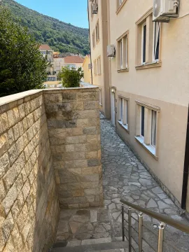 Rent, two bedroom apartment, 105m², Petrovac, Budva - image 16