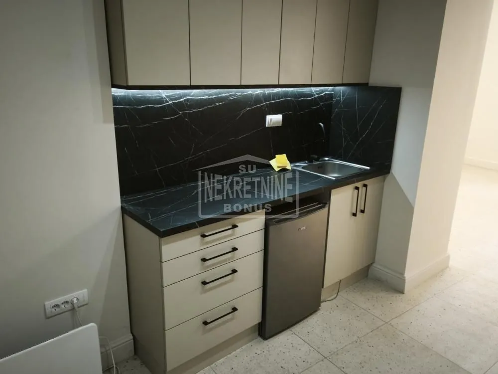 Rent, office space, 105m², Centar, Subotica