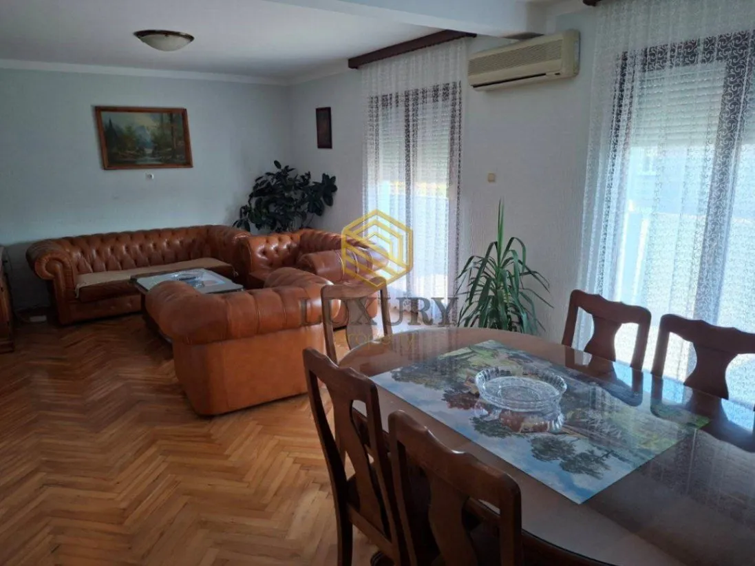 Izdavanje, kuća, 100m², Zagorič, Podgorica