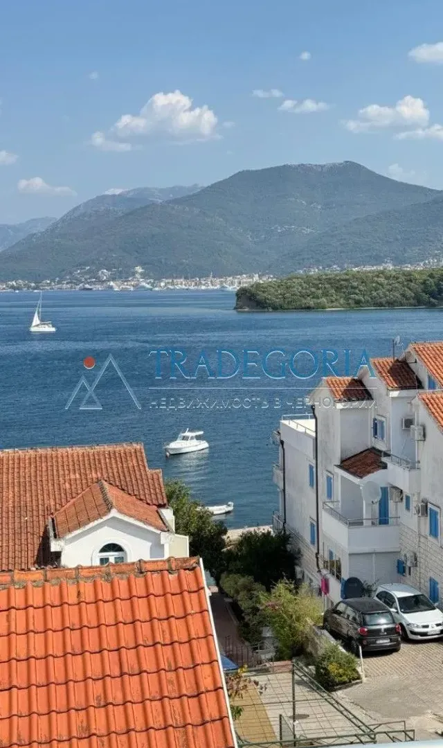Prodaja, dvosoban stan, 65m², Radovići, Tivat