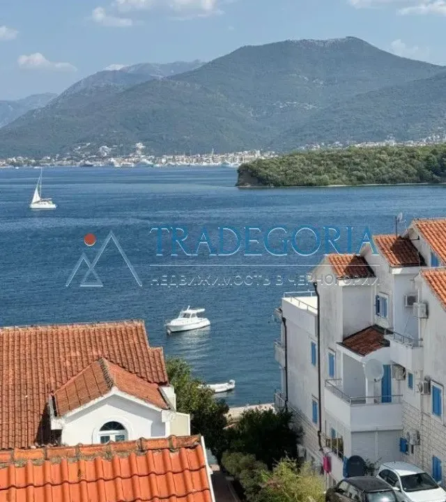 Sale, two bedroom apartment, 65m², Radovići, Tivat