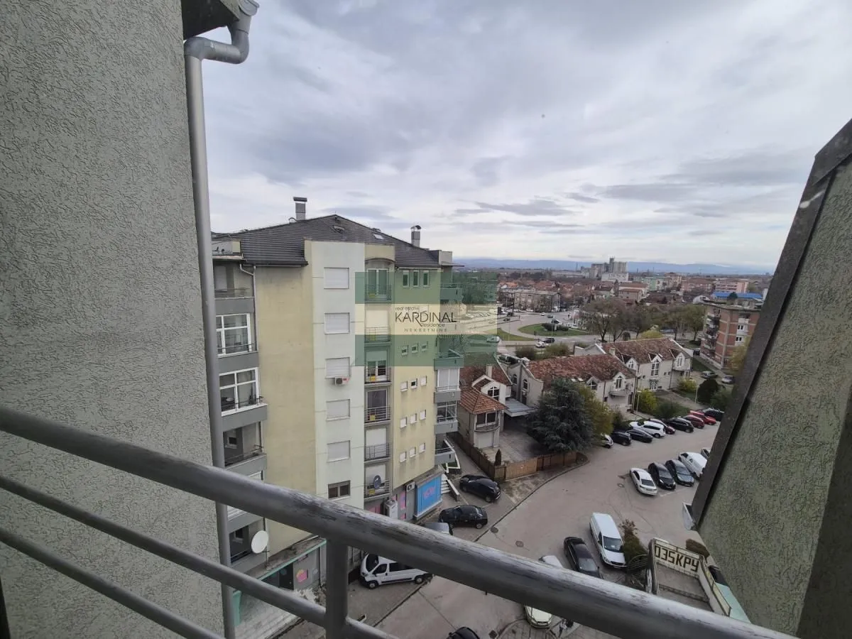 Prodaja, trosoban stan, 88m², Vašarište, Jagodina