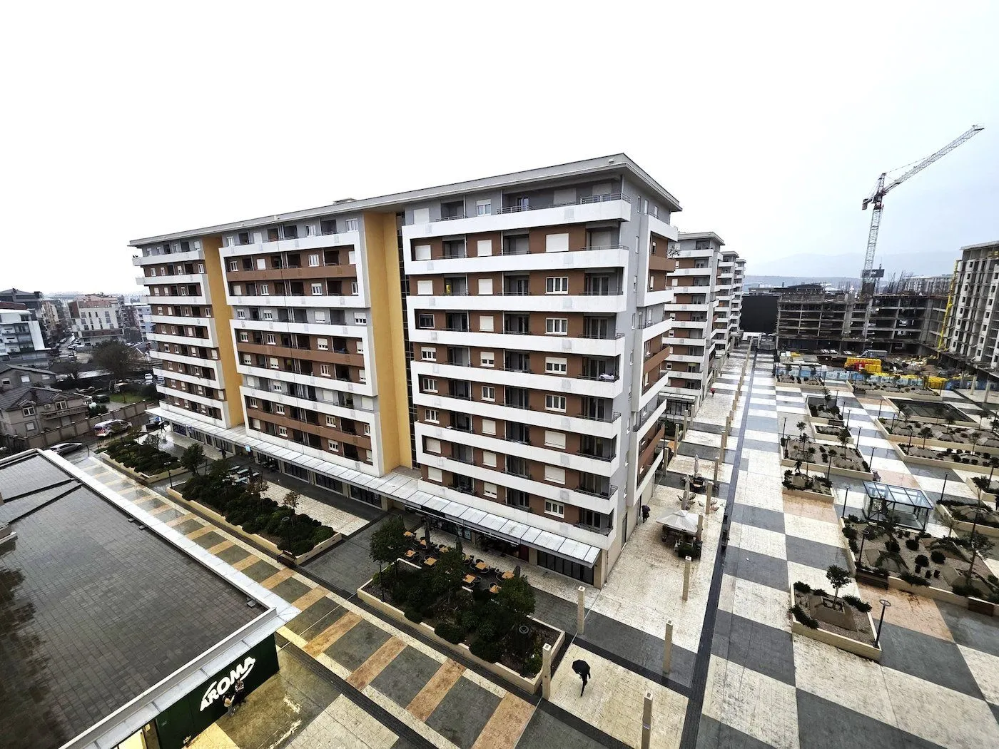 Izdavanje, stan, 105m², Central Point, Podgorica
