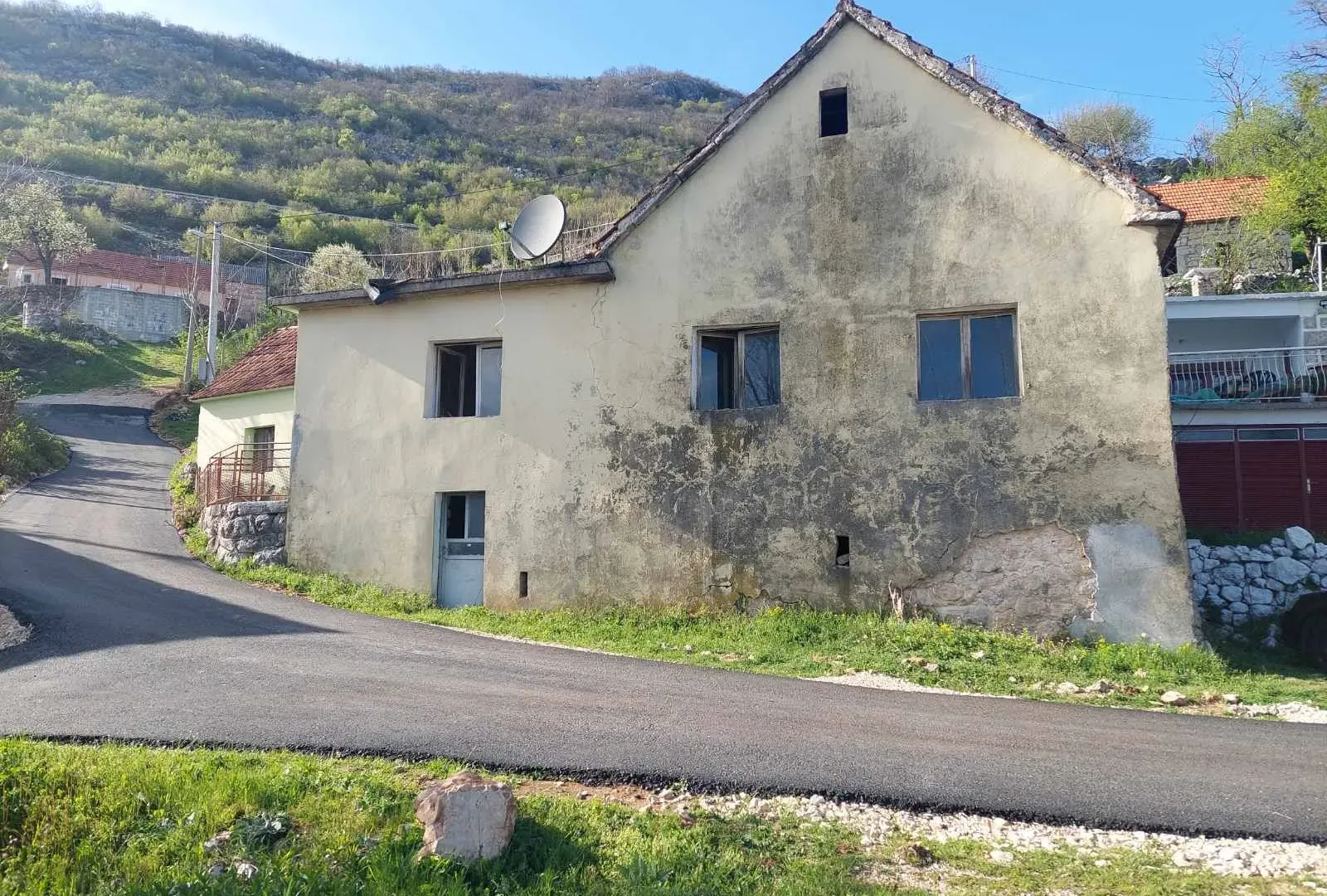 Prodaja, kuća, 100m², Nikšić, Crna Gora