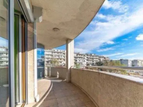 Prodaja, trosoban stan, 140m², Preko Morače, Podgorica - image 4