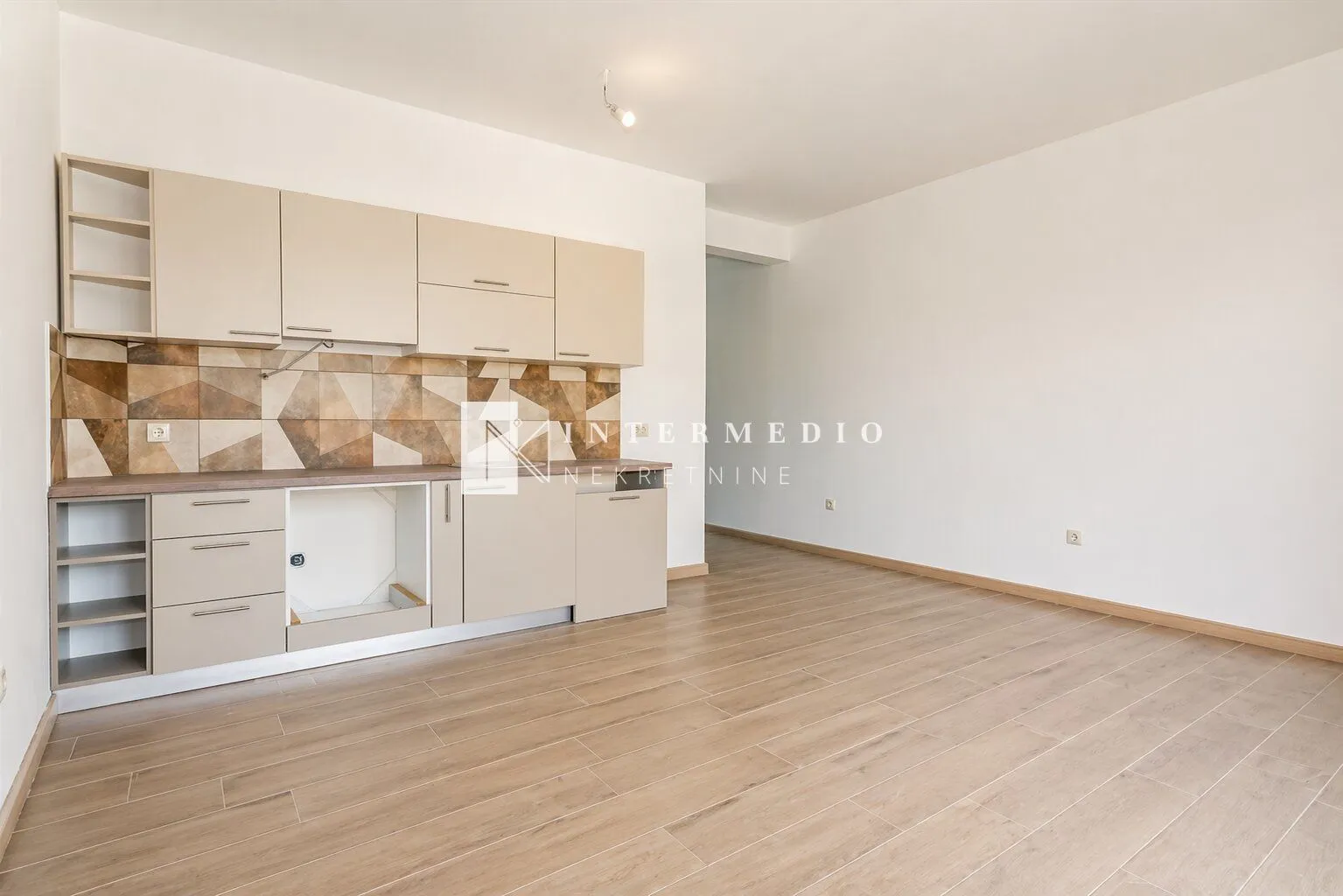 Prodaja, jednosoban stan, 45m², Kumbor, Herceg Novi