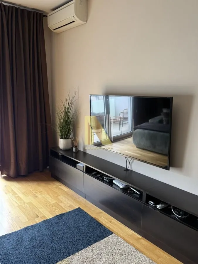 Izdavanje, dvosoban stan, 59m², Liman 3, Novi Sad Sve Podlokacije