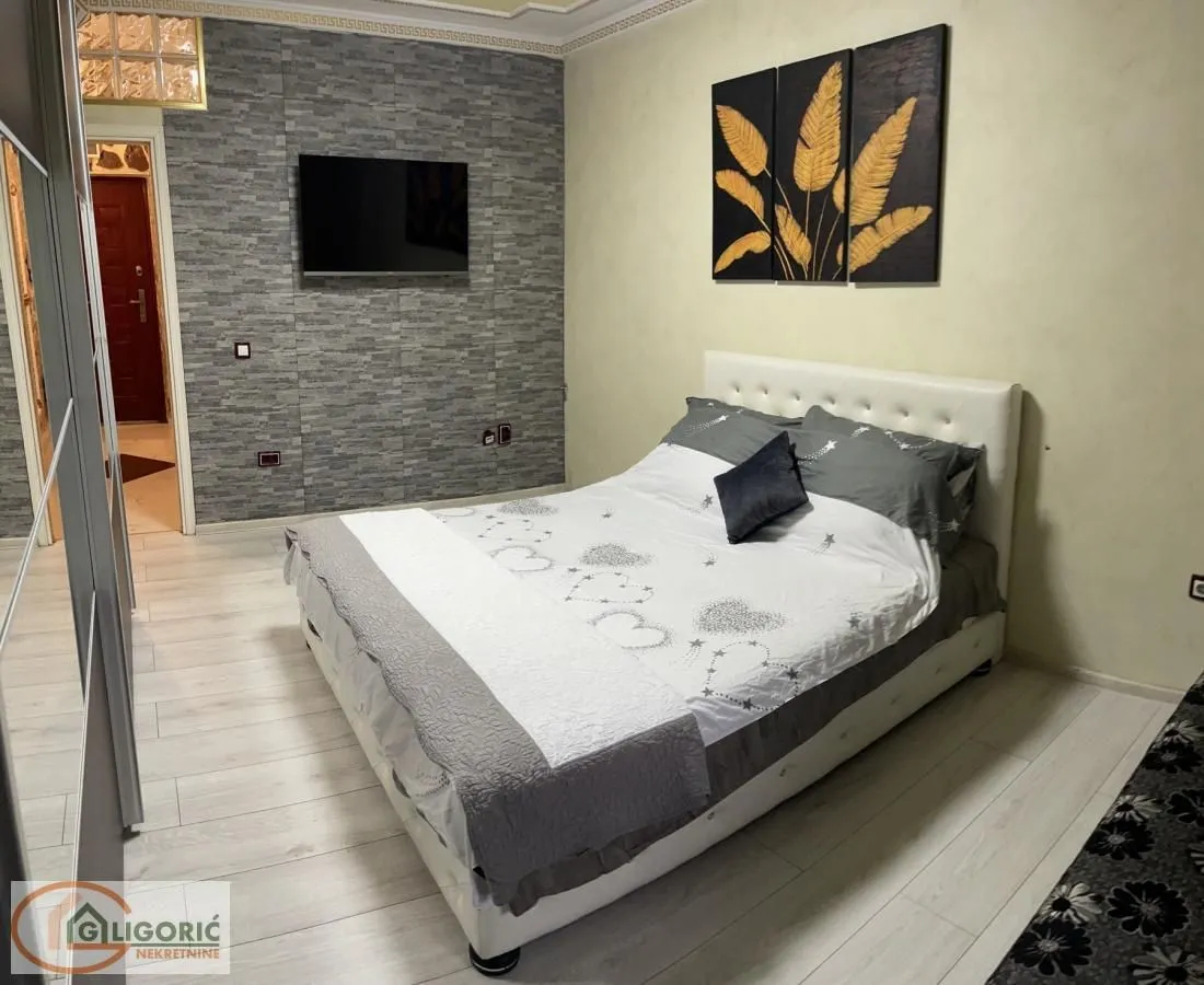 Sale, three bedroom apartment, 57m², Karaburma, Palilula Sve Podlokacije