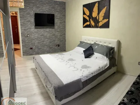 Prodaja, trosoban stan, 57m², Karaburma, Palilula Sve Podlokacije - image 11