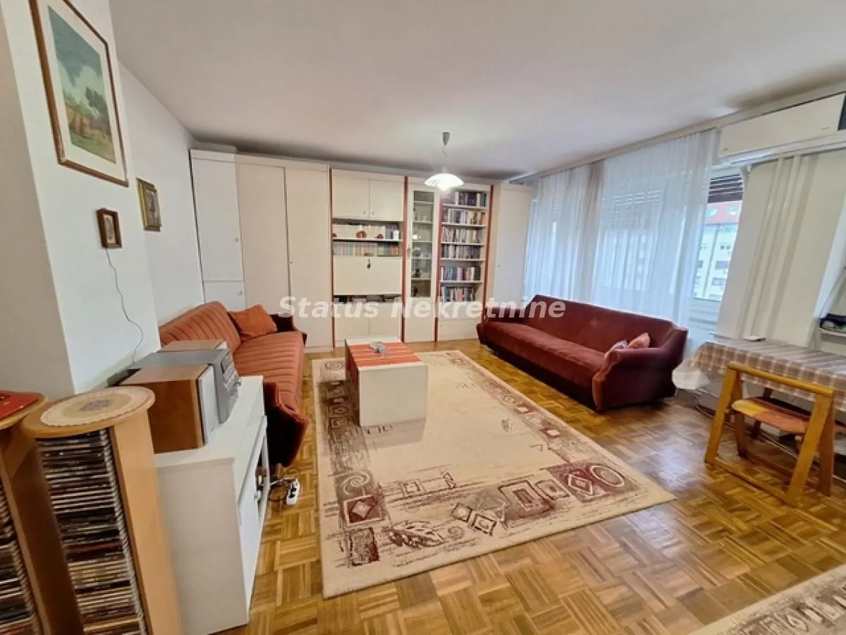 Rent, one bedroom apartment, 49m², Bulevar Oslobodjenja, Novi Sad Sve Podlokacije