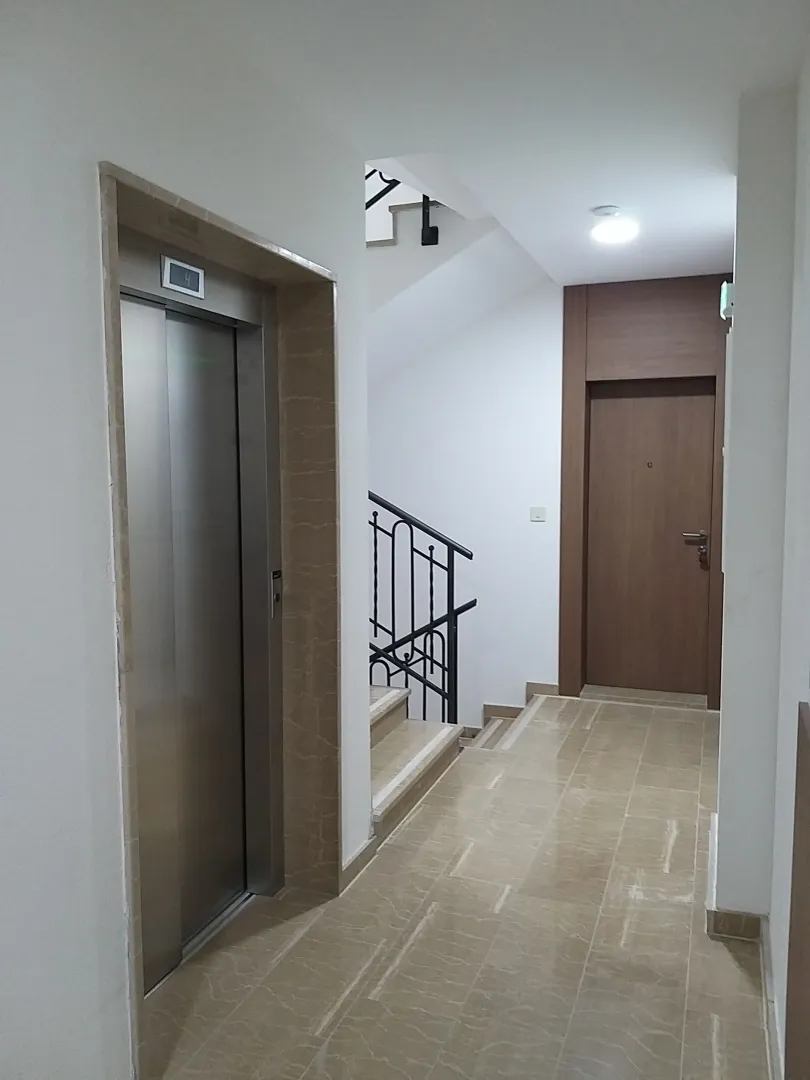 Rent, one bedroom apartment, 49m², Centar, Budva