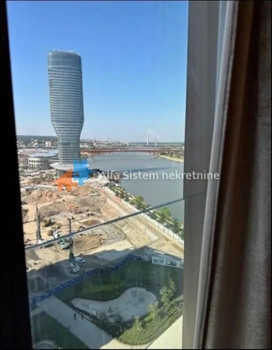 Rent, four bedroom apartment, 147m², Savski Venac, Beograd
