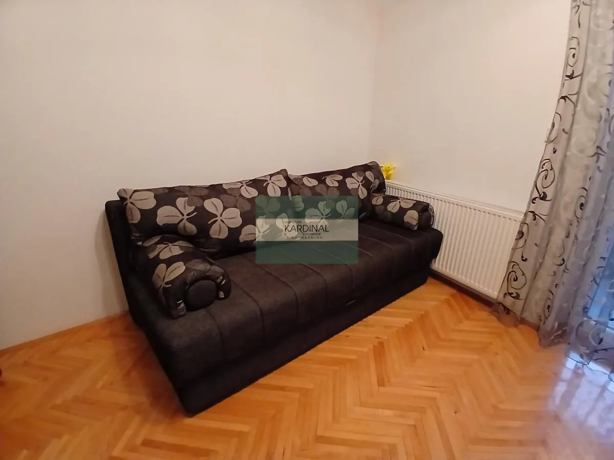 Prodaja, trosoban stan, 85m², Centar, Jagodina