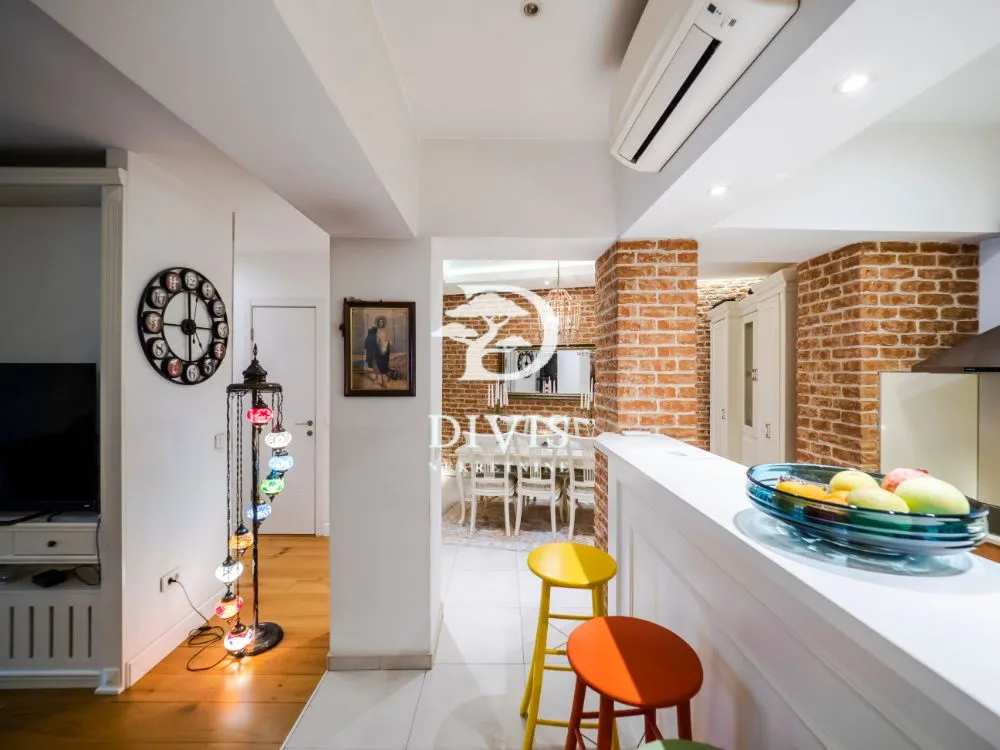 Prodaja, trosoban stan, 95m², Stari Grad, Beograd