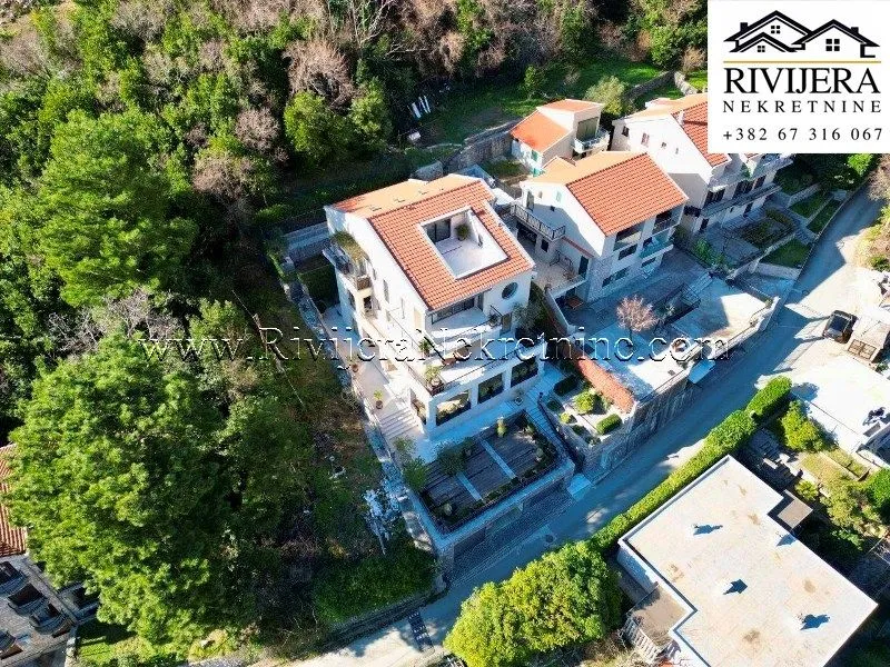 Prodaja, dvosoban stan, 161m², Muo, Kotor