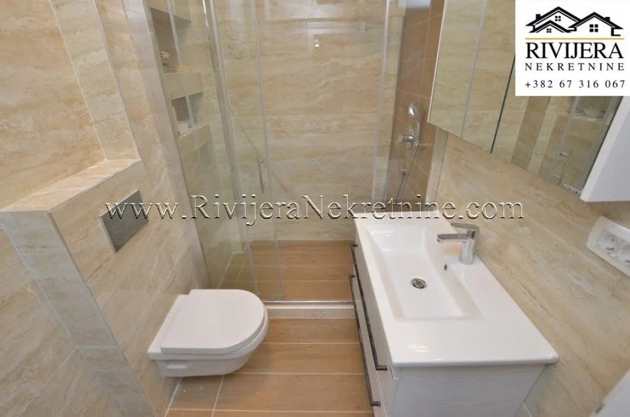 Prodaja, dvosoban stan, 96m², Đenovići, Herceg Novi