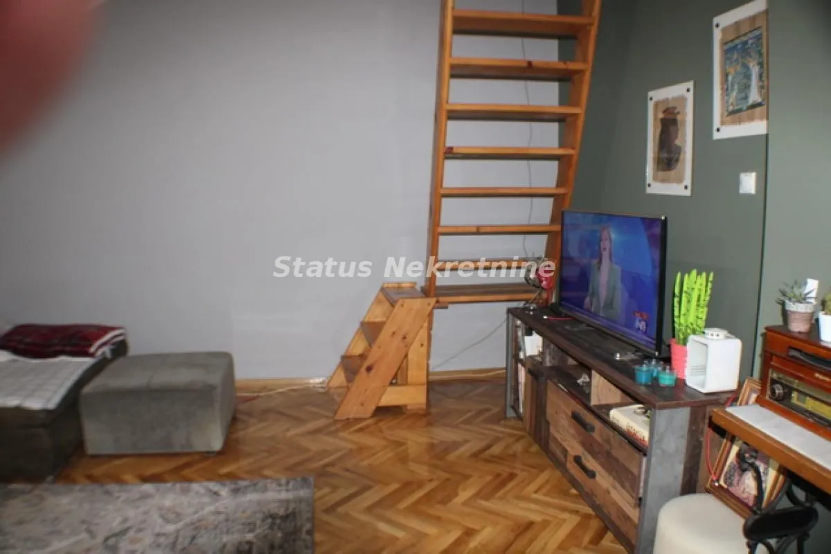 Prodaja, dvosoban stan, 77m², Stari grad, Novi Sad