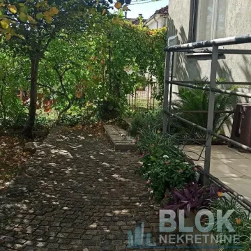 Prodaja, kuća, 300m², Gorica C, Podgorica - image 17