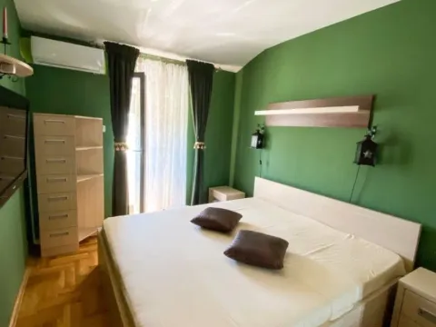 Izdavanje, dvosoban stan, 60m², City Kvart, Podgorica - image 8