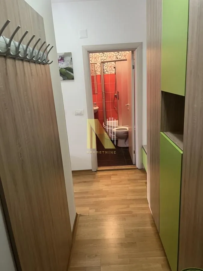 Izdavanje, jednosoban stan, 36m², Adamovićevo Naselje, Novi Sad Sve Podlokacije