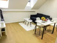 Izdavanje, trosoban stan, 73m², Stari Grad, Beograd - image 1