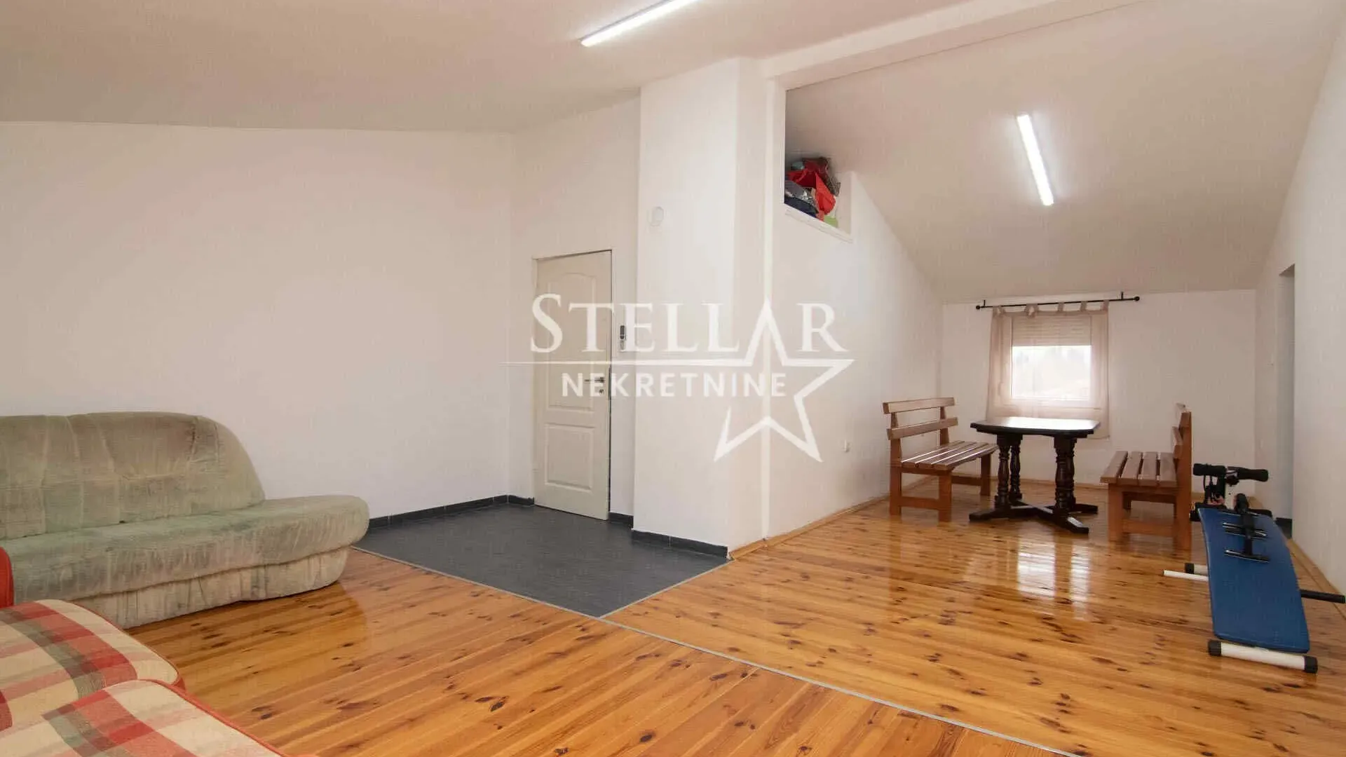 Rent, house, 300m², Donji Kokoti, Podgorica