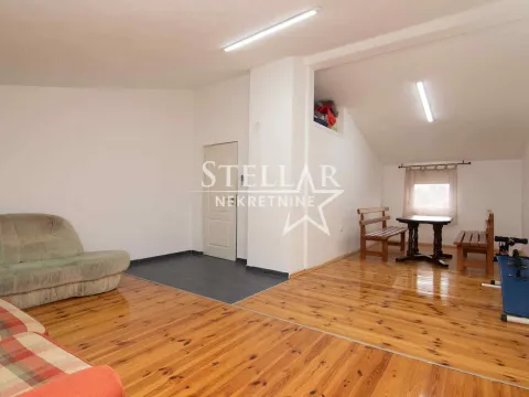 Izdavanje, kuća, 300m², Donji Kokoti, Podgorica - image 20