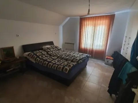 Prodaja, kuća, 168m², Kamenjar, Novi Sad Sve Podlokacije - image 5