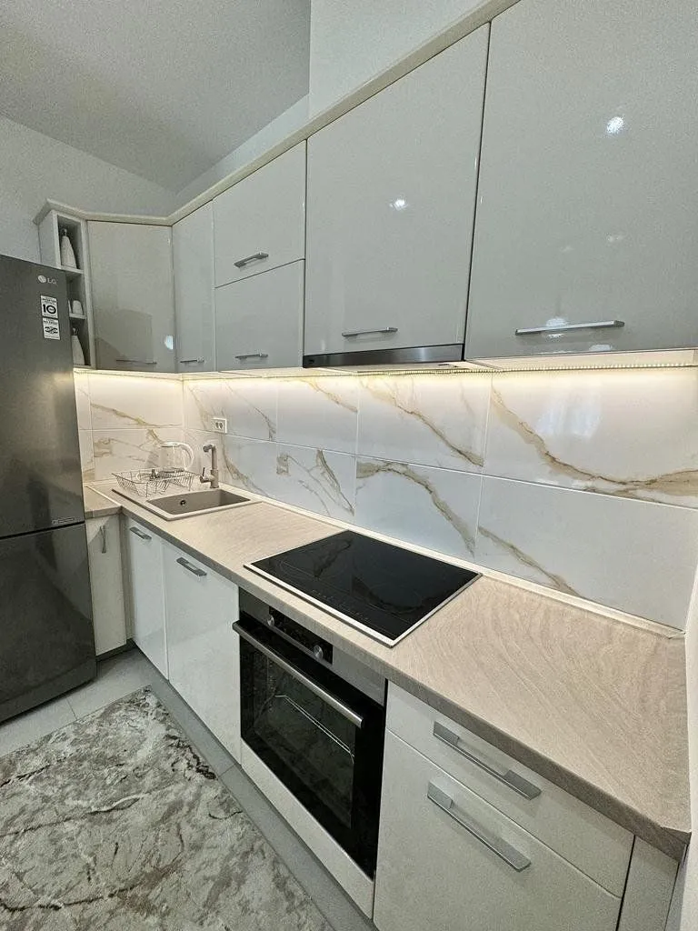 Izdavanje, jednosoban stan, 50m², City Kvart, Podgorica