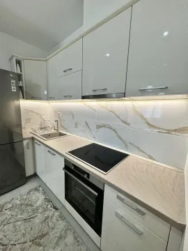 Izdavanje, jednosoban stan, 50m², City Kvart, Podgorica - image 3