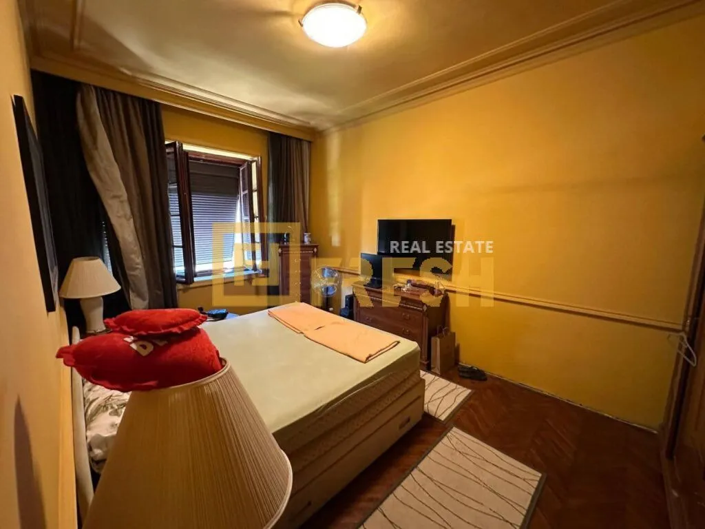 Prodaja, jednosoban stan, 70m², Centar, Podgorica