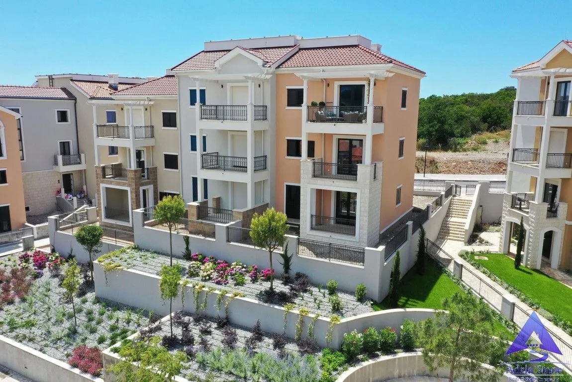 Prodaja, jednosoban stan, 64m², Luštica, Tivat