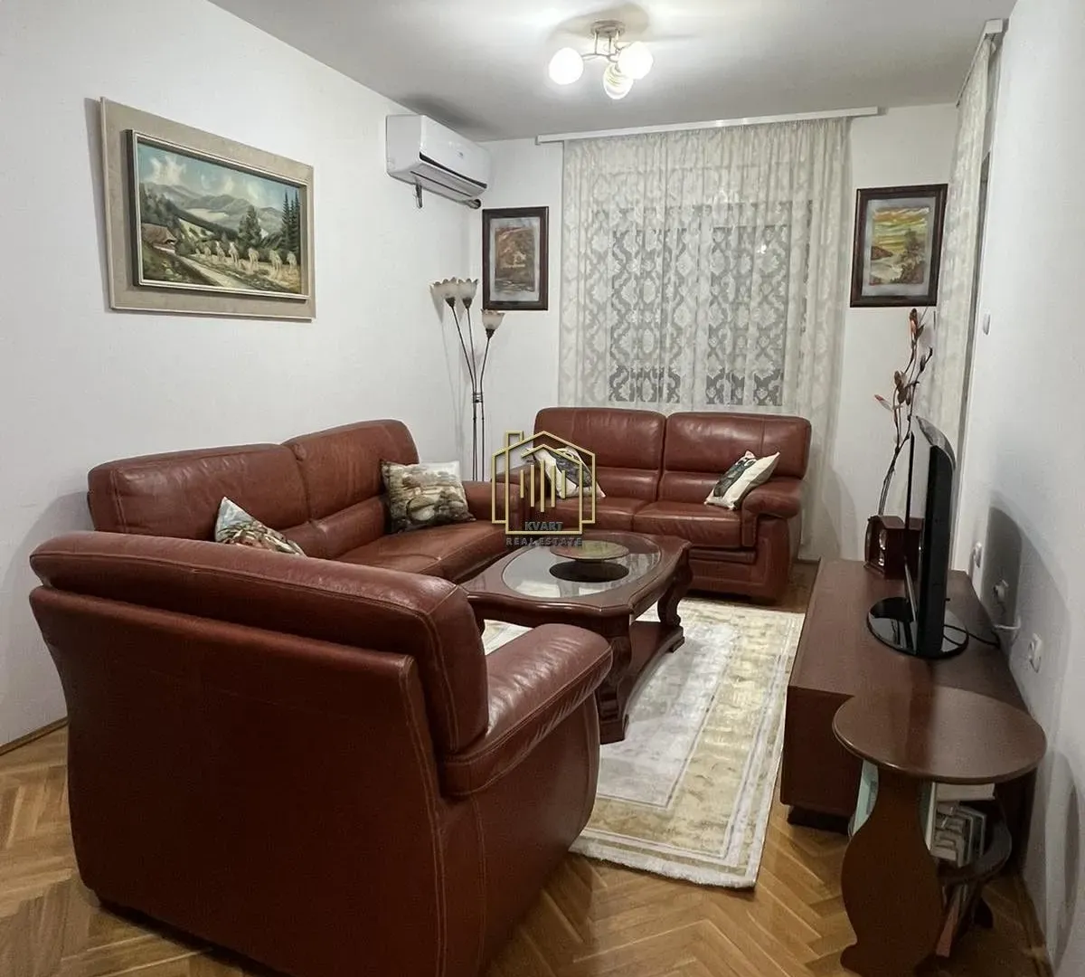 Izdavanje, jednosoban stan, 40m2, Blok 9, Podgorica