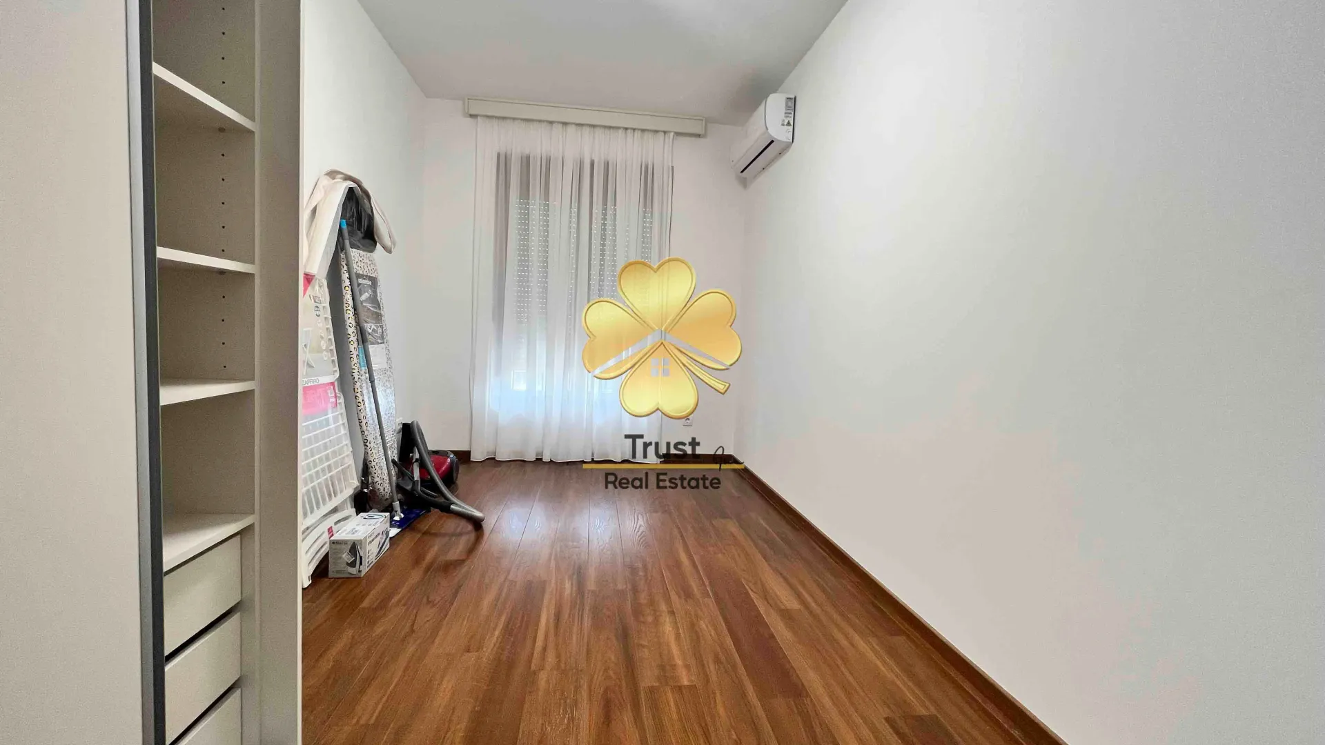 Rent, two bedroom apartment, 84m², Master Kvart, Podgorica