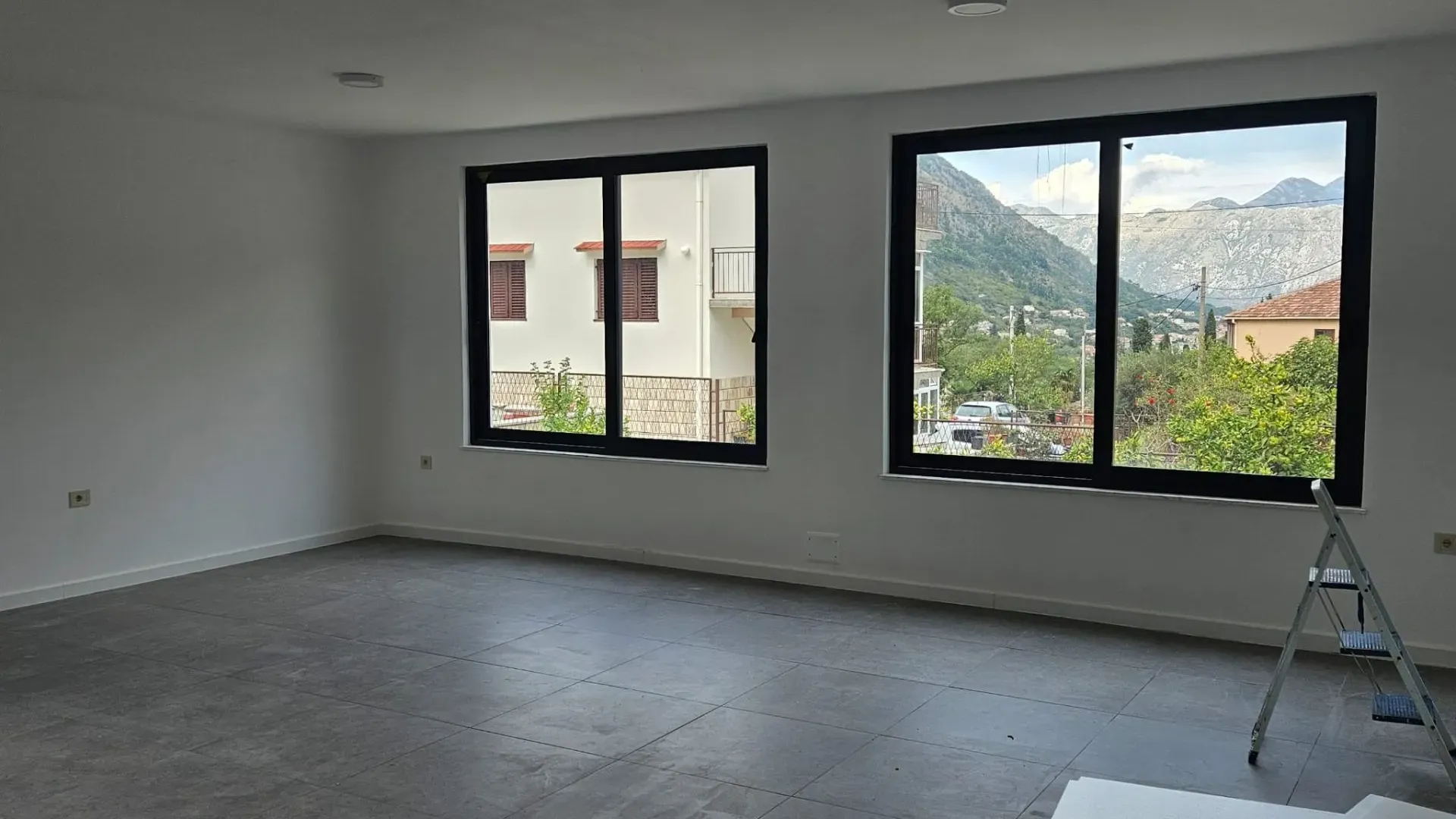 Rent, office space, 80m², Kotor, Crna Gora